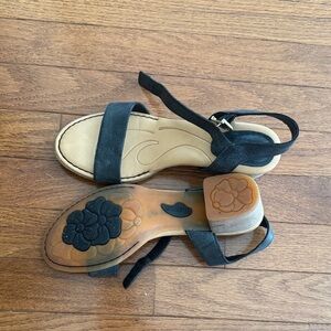 Born Sandals